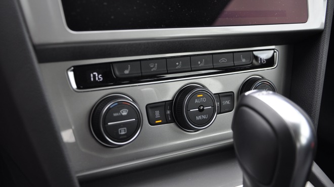 Anzeige des leuchtenden Standheizungssymbols im VW Fahrzeugdashboard