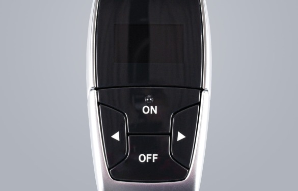 digades produzierte und entwickelte die Funkfernbedienung mit Chromspange