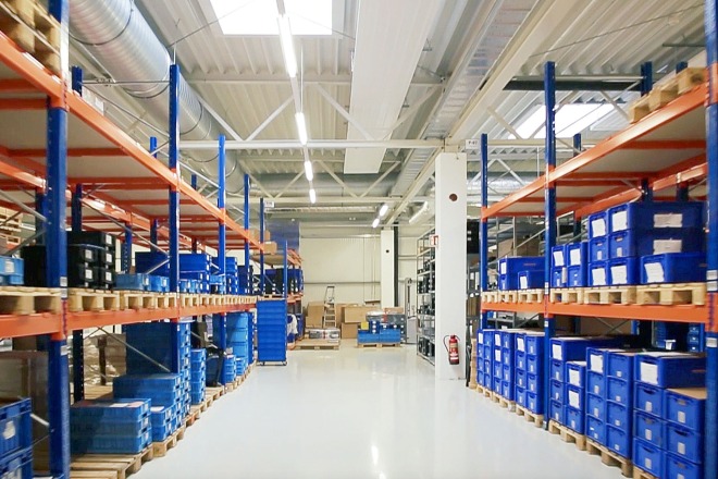 digades logistics solutions - Warehouse in the production centre