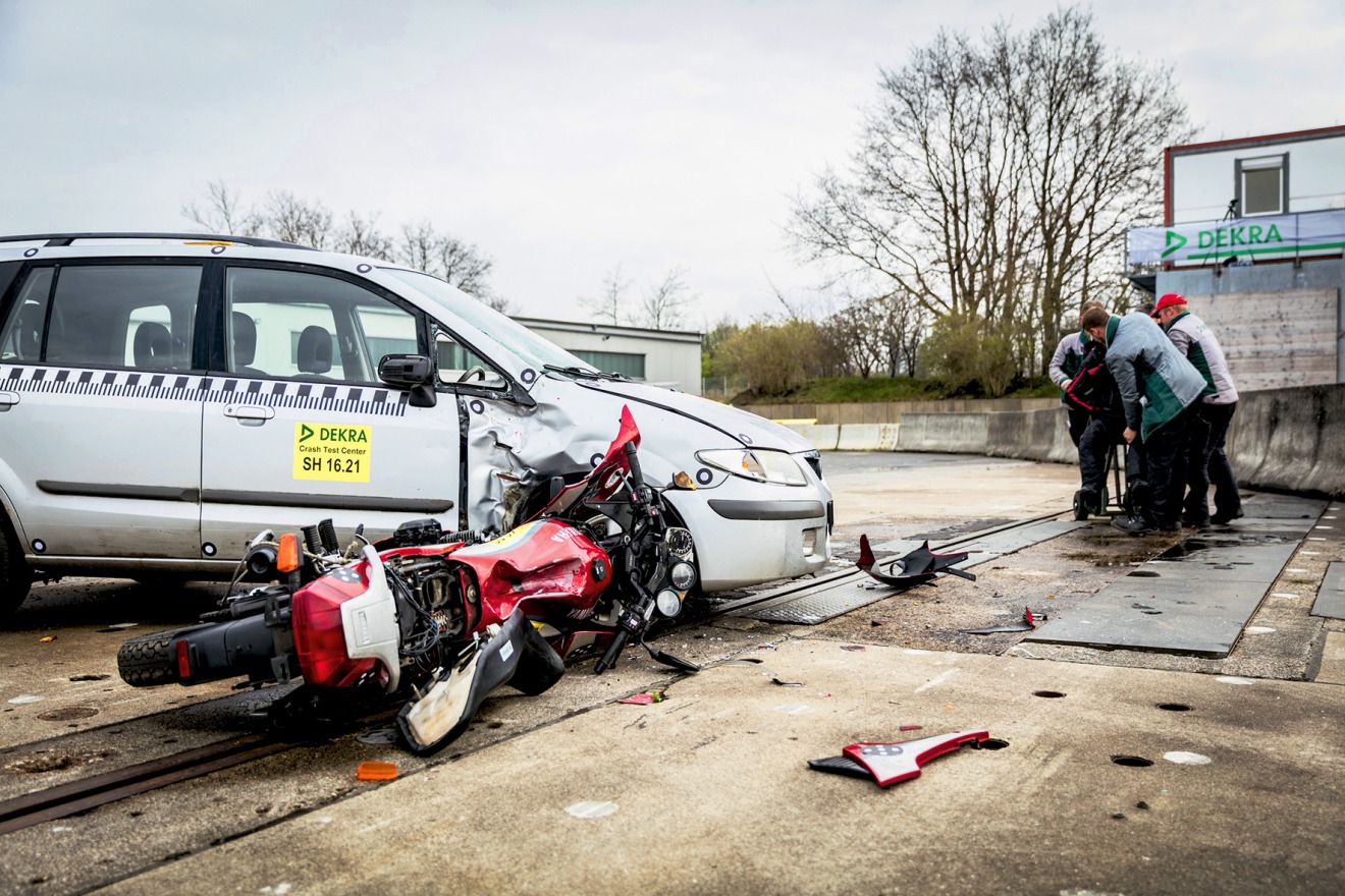 DEKRA crash test dguard motorcycle emergency call system from digades