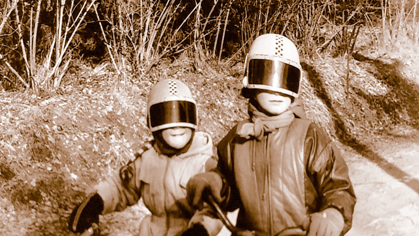 Tim and Sascha Berger, members of the founding family of digades, recognized their passion for two-wheeled vehicles early on.